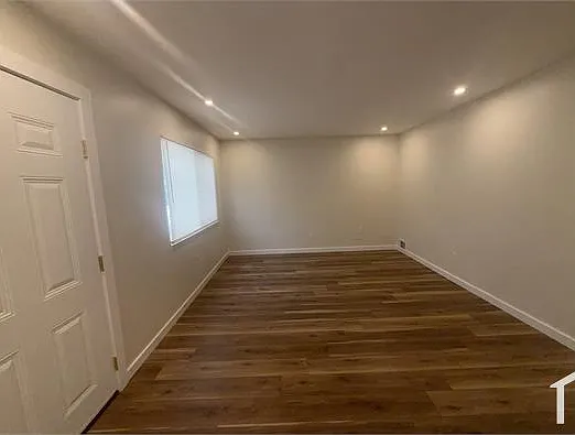 7643 Rivard Ave — Photo 9