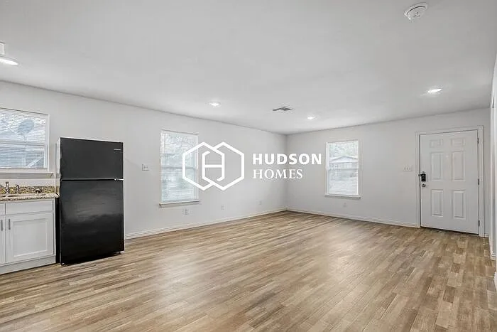 5746 Mayo Dr — Photo 5