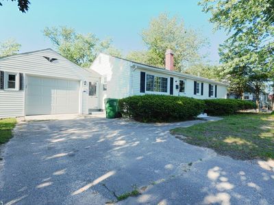 102 McCarthy Ave, Chicopee, MA, 01020
