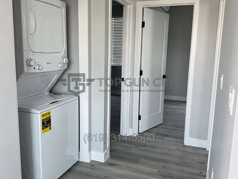 3120 Martin Ave — Photo 10
