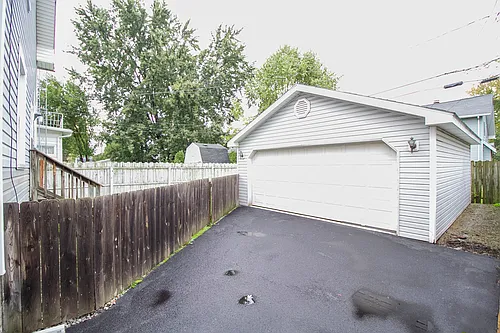 4122 Fairview Dr — Photo 24