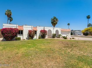 3230 E Shangri La Rd, Phoenix, AZ 85028