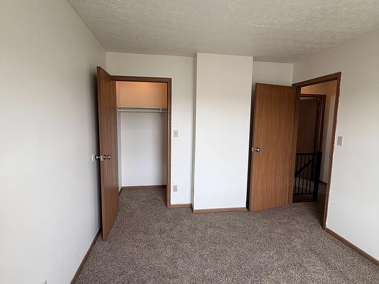 Jefferson Crossing Townhomes — Photo 35