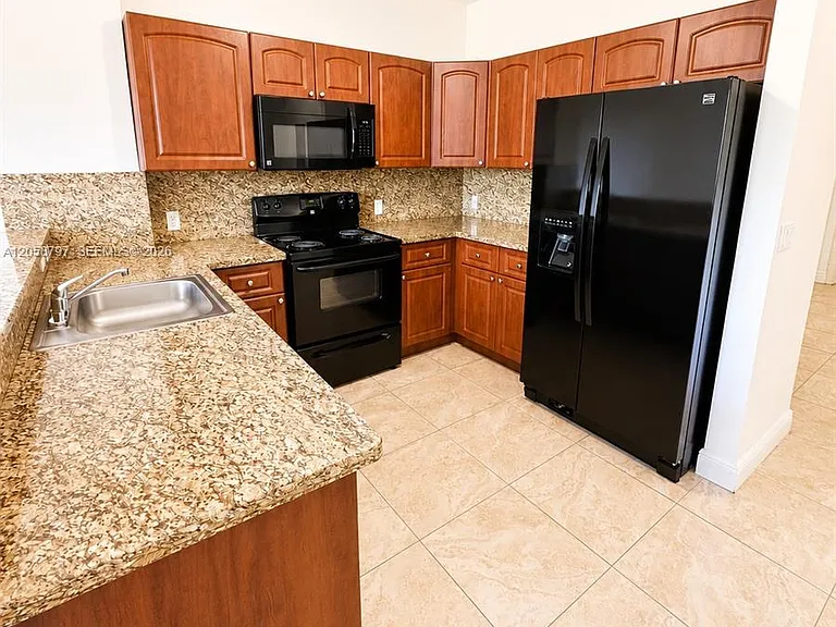18120 NW 59th Ave #205 — Photo 4
