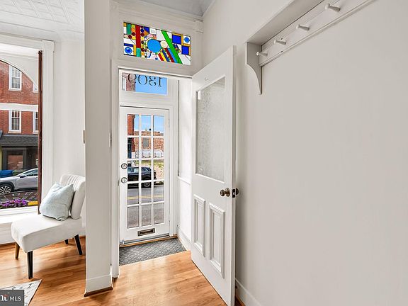 2nd image of 1309 Light St