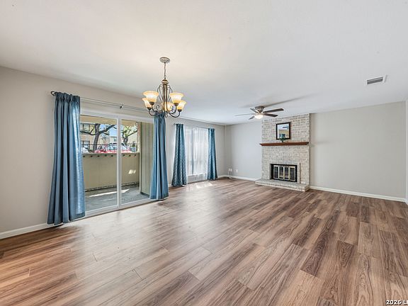 5th image of 11843 Braesview #2101