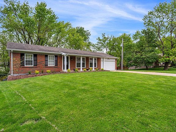 4th image of 607 Morewood Ct