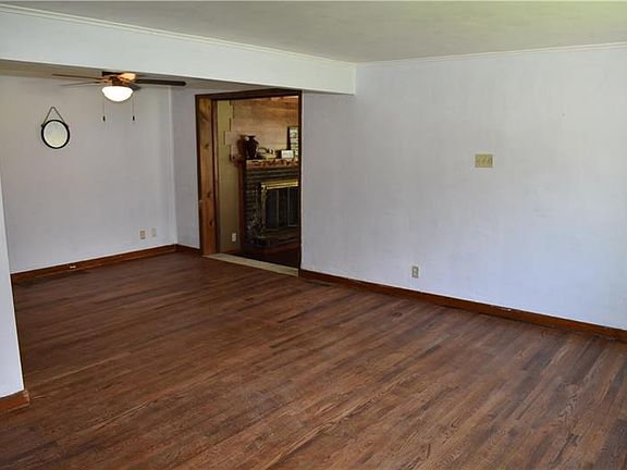 5th image of 82 Glenview Ave