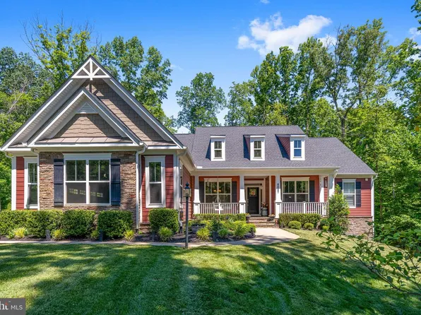 8007 Ashford Dr, Fredericksburg, VA 22407