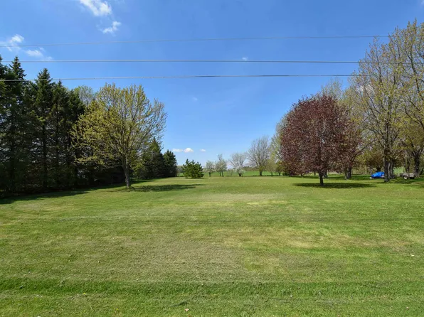 Clayton Ave, Neenah, WI 54956