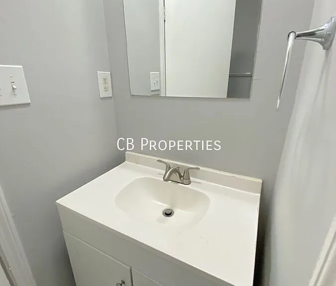 8282 Fayette Cv — Photo 11