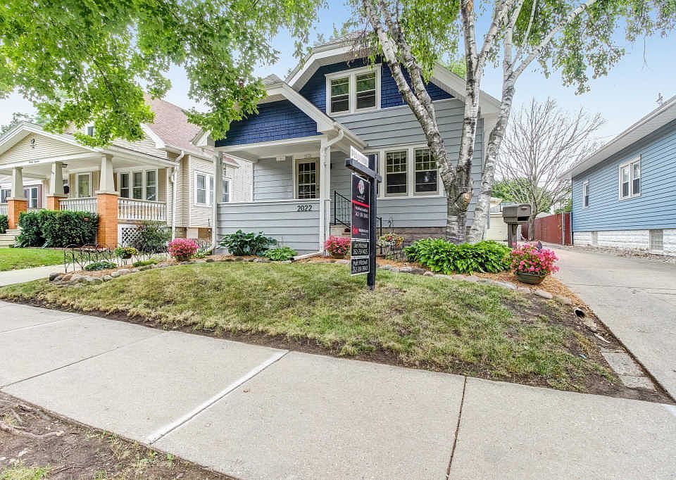 1st image of 2022 S 83rd St