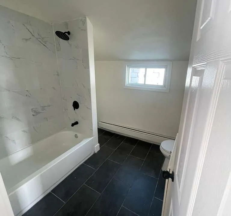 27 N 5th St #3L