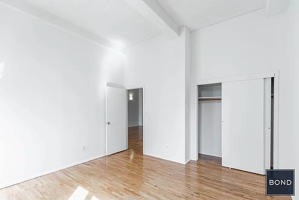 Rented by Bond New York | media 18