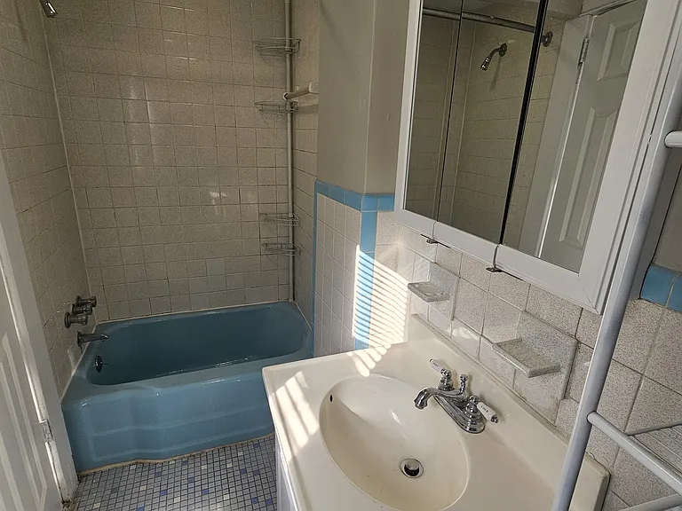 19 Brown St #3A — Photo 8