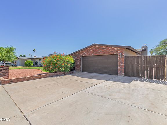 4th image of 10636 N 47TH Drive