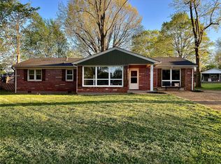 710 Forster St, Farmington, MO 63640