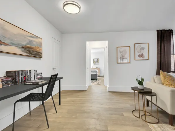 2420 Morris Avenue image 3 of 6