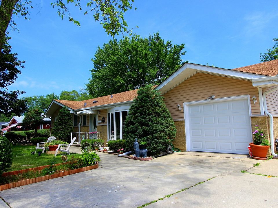 1st image of 9425 N Margail Ave