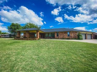 2501 Southlawn Dr, El Reno, OK 73036