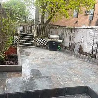 3rd image of 1046 Herkimer St #2