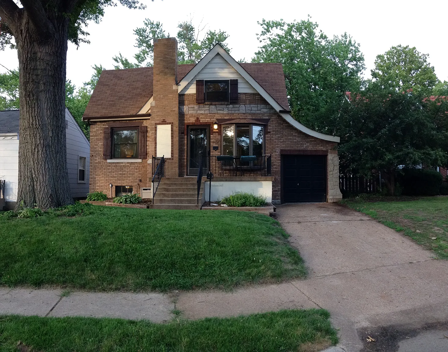 822 Sanders Pl photo 1