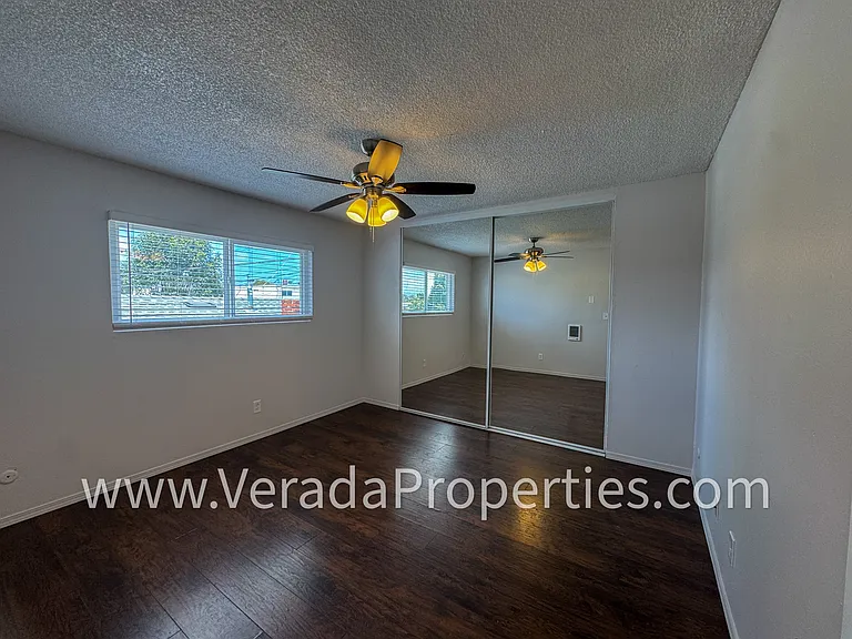 3533 42nd St #9 — Photo 9