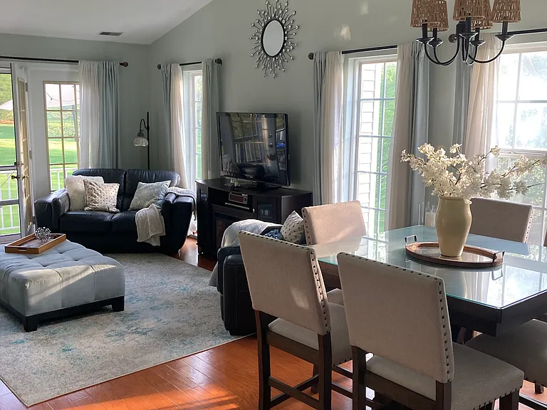 24 Pagoda Ln — Photo 3