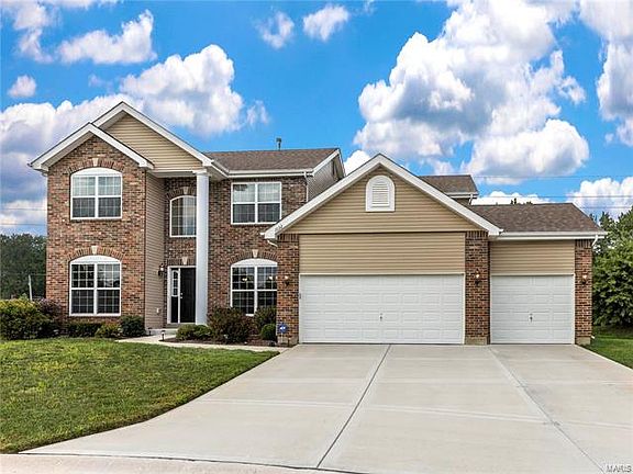 2nd image of 1032 Crooked Stick Dr
