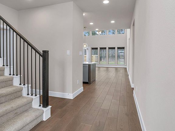 7th image of this home