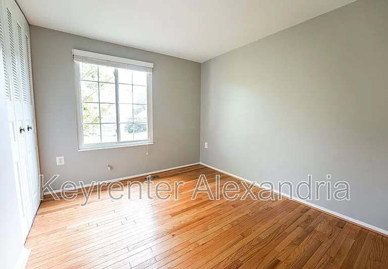5901 Beech Tree Dr — Photo 16