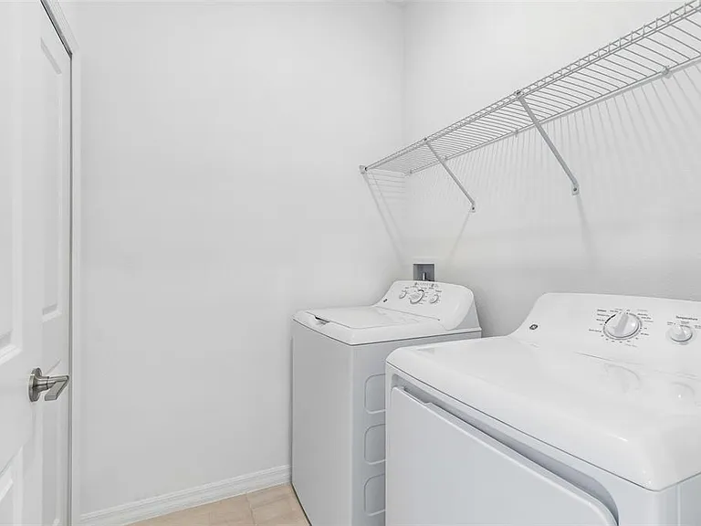 10822 Ichetucknee Way — Photo 42