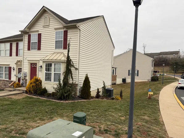 1908 Orchard View Rd, Reading, PA 19606