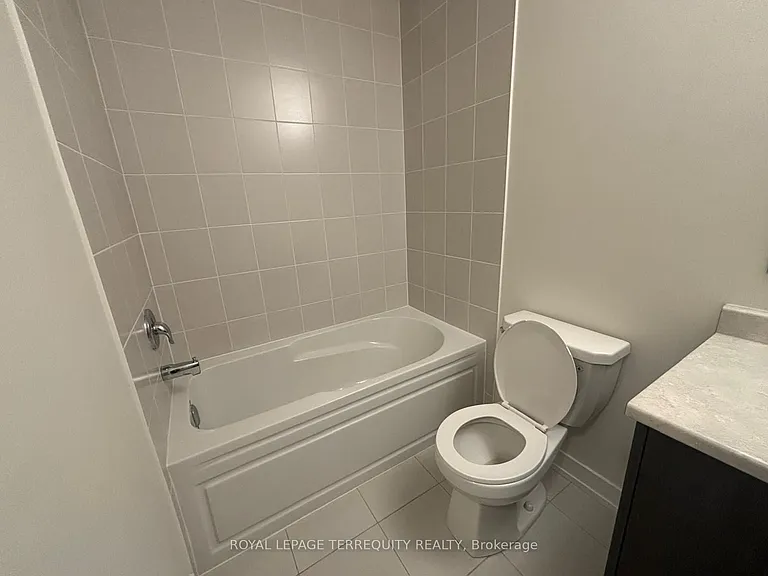 55 Ingersoll Ln — Photo 19