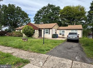 936 Wesley Ave, Huntingdon Valley, PA 19006
