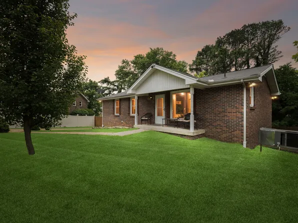 737 Dutchmans Ct, Hermitage, TN 37076