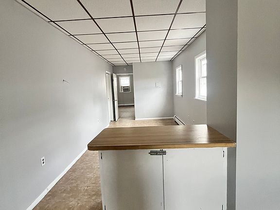 3rd image of 75 Broadway #3L