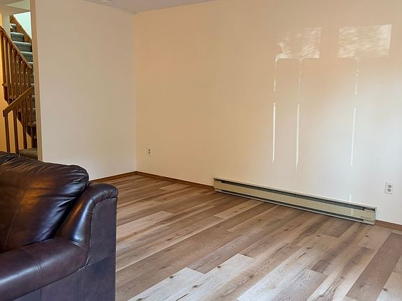 4th image of 1612 W Olive St APT 13