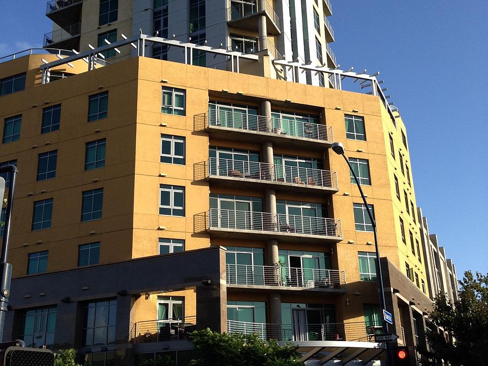 1st image of 801 Ash St Unit 301