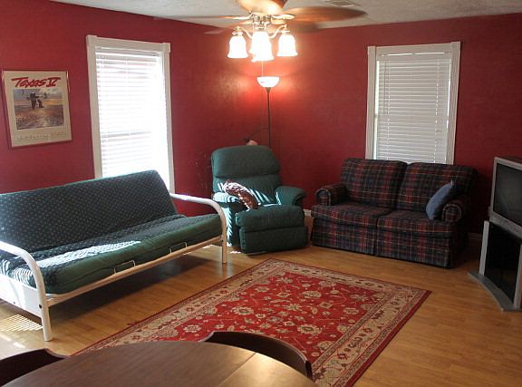 3rd image of 697 Shoreline Dr