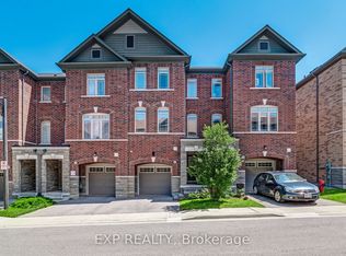 104 Gordon Cir, Newmarket, ON L3Y0C9