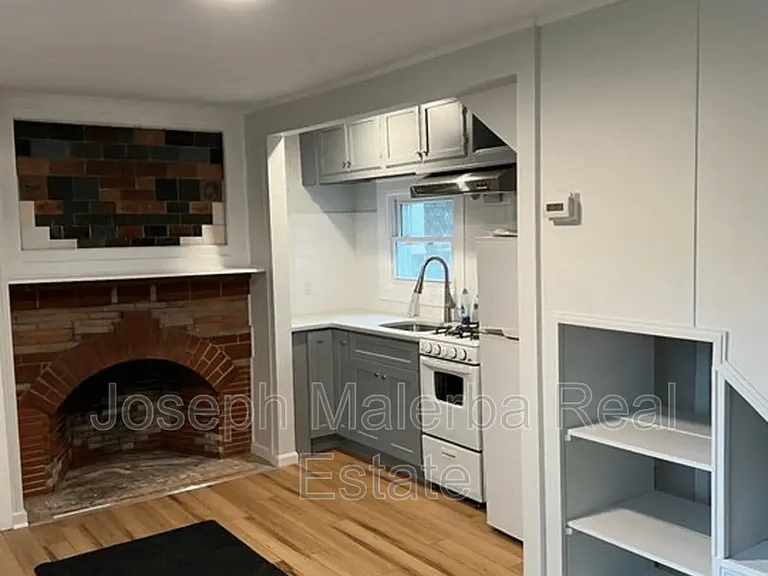 284 Ocean Ave — Photo 6