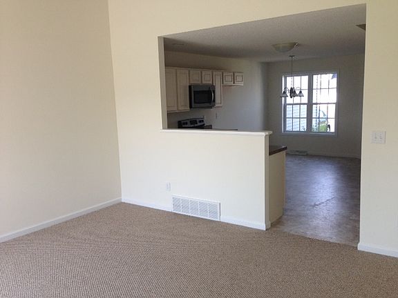 4th image of 18B Pointe West Dr
