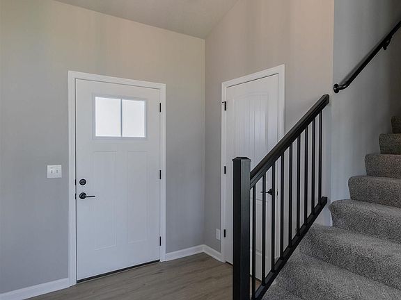 2nd image of 21116 Polk St