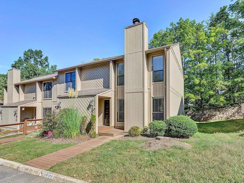 1st image of 7222 Woods Crossing Dr