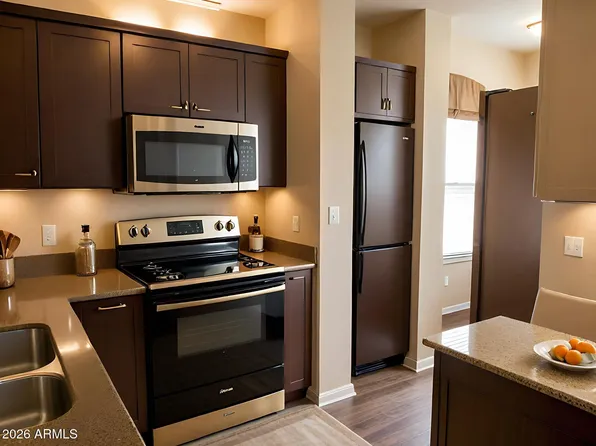 2725 E MINE CREEK Road #1013, Phoenix, AZ 85024