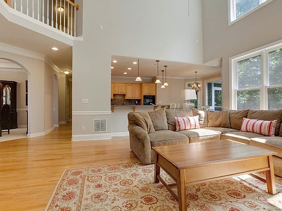 5th image of 3258 Millwood Trl SE