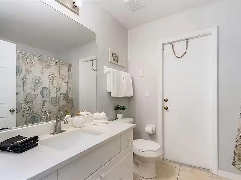 2705 SW 11th Pl — Photo 16