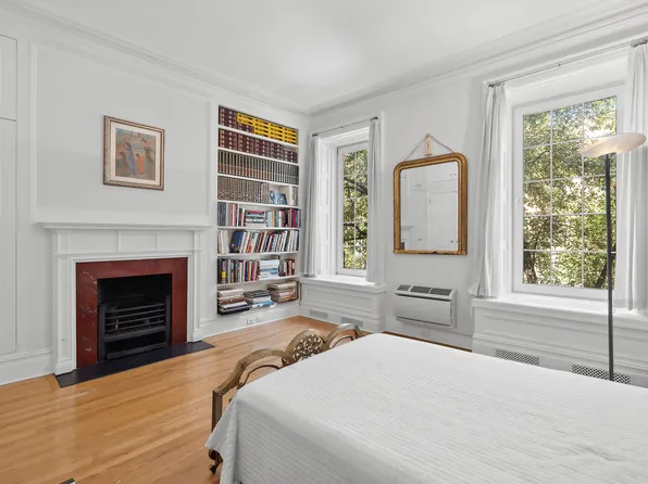 152 East 63rd Street image 15 of 22