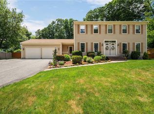 176 Old River Rd, Lincoln, RI 02865